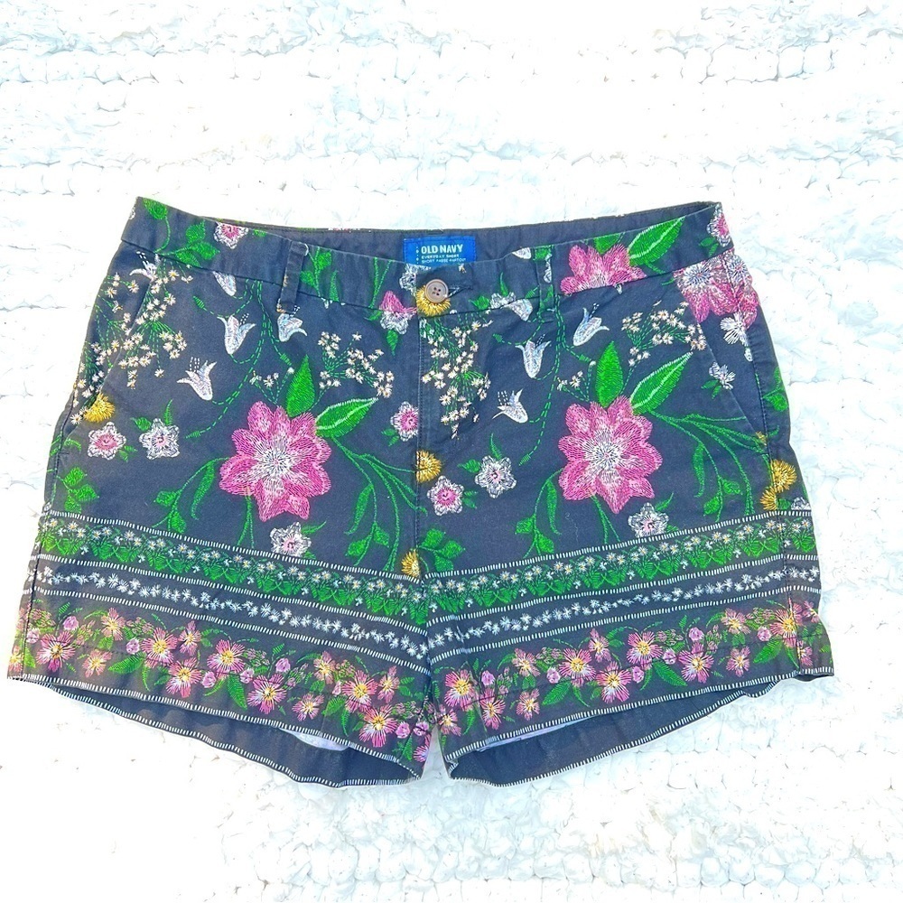 Floral Print Khaki Shorts - Picture 2 of 2